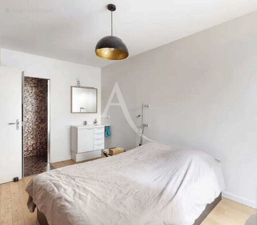 Appartement à IVRY-SUR-SEINE