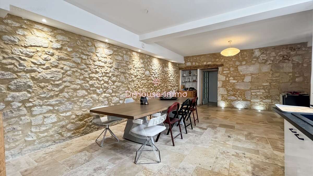 Maison 315 m² à Condom  - photo 12