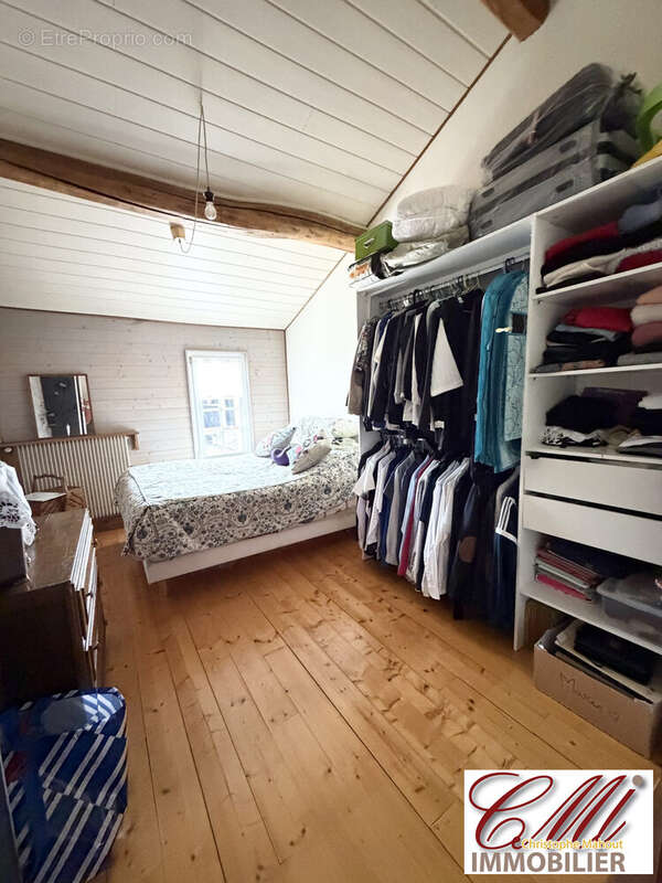 Maison à CHEPPES-LA-PRAIRIE