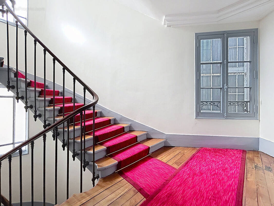 Appartement à PARIS-9E