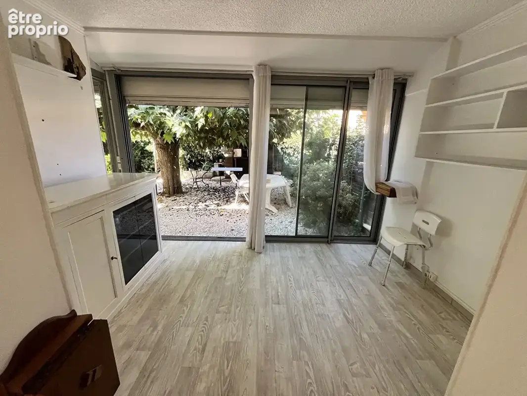 Sanary proche commerces bel appartement en rez de jardin - photo 8