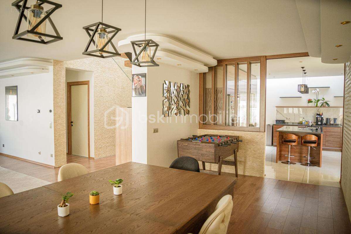 Maison à FONTAINEBLEAU