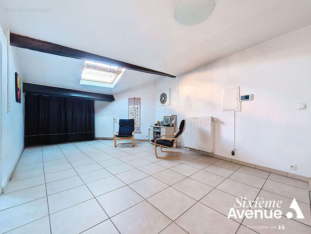 Maison à SAINT-SYMPHORIEN-D'OZON