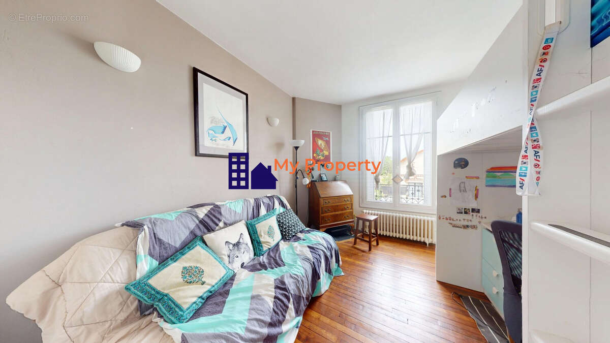 Appartement à HOUILLES