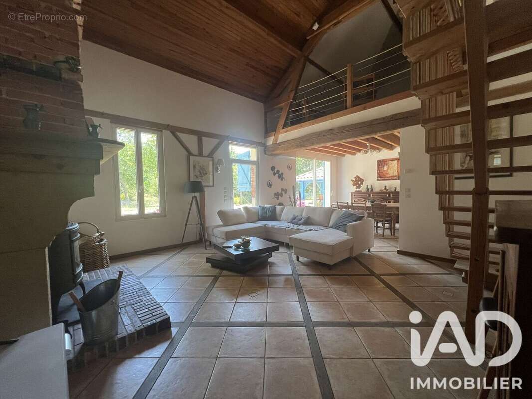 Maison 173 m² à Labrit  - photo 5