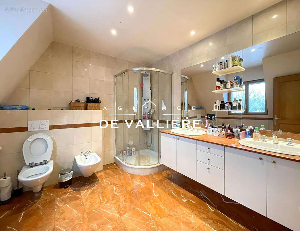 Maison à RUEIL-MALMAISON