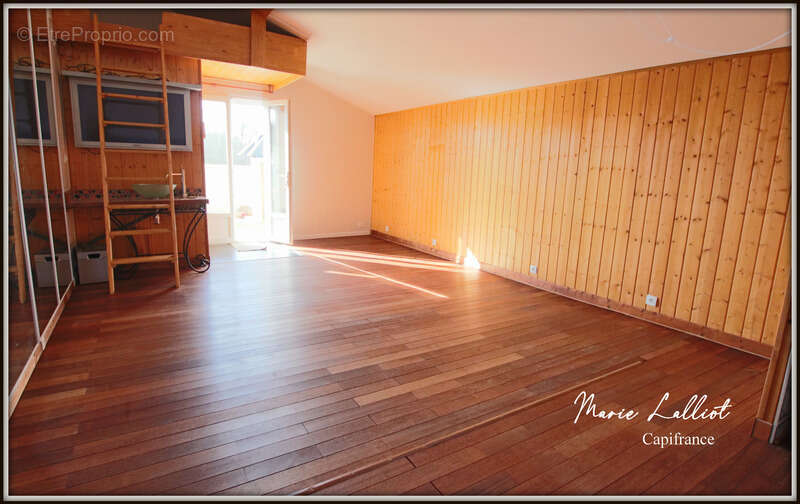 Maison à vendre 8 pièces, 204m², Puiseautin, 5 chambres, Piscine, Garage, Climatisation, Panneaux Solaires, Cave - photo 15