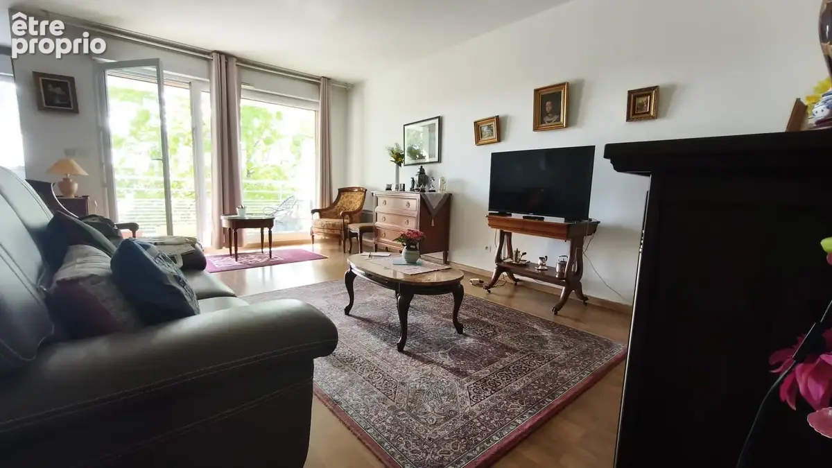Nantes - t3 lumineux avec bacon & parking en sous-sol- 224 900€ - photo 3