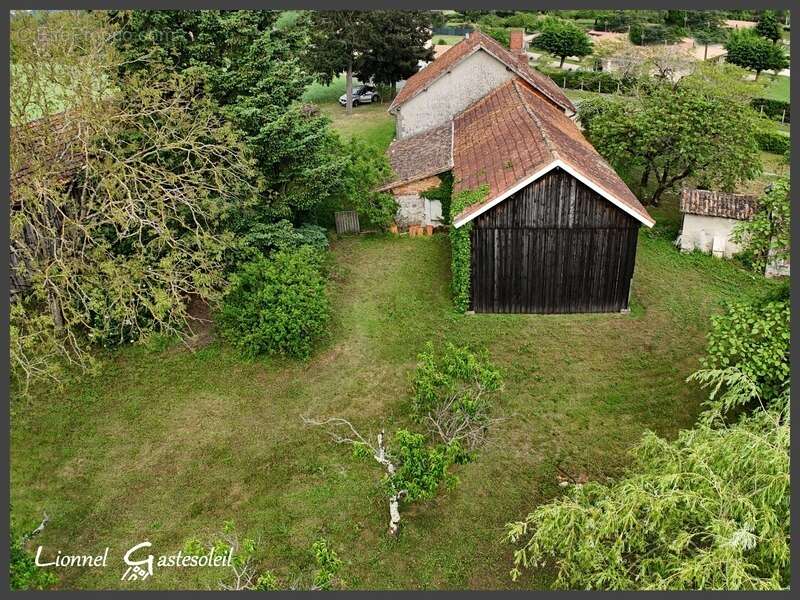 Maison à SAINT-PIERRE-D'EYRAUD