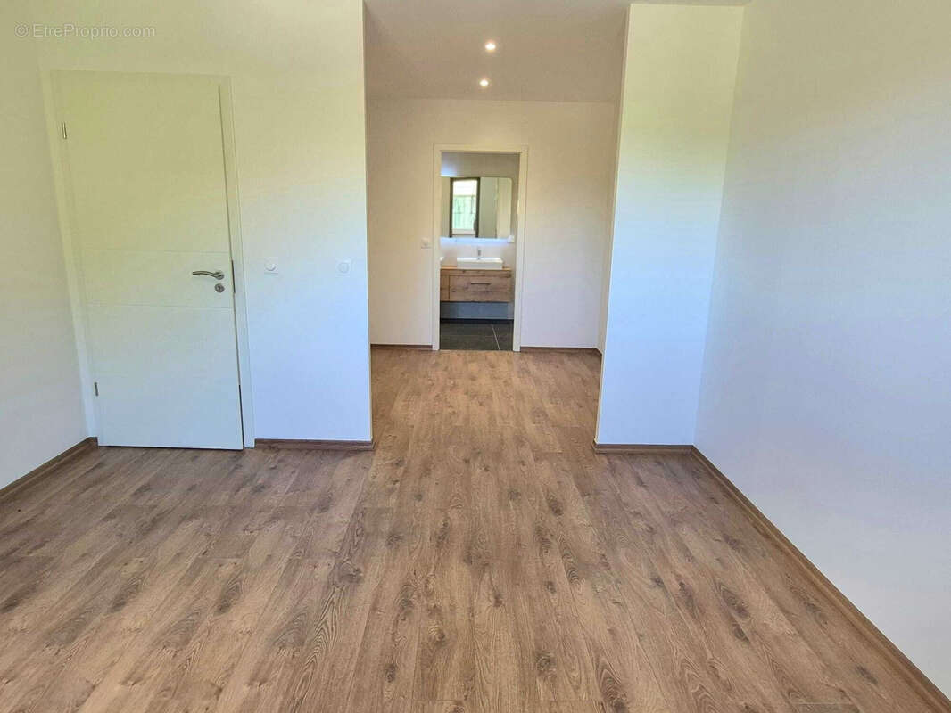 Magnifique villa de 2024-T4 de 130 m2- Saint Cergues - photo 17