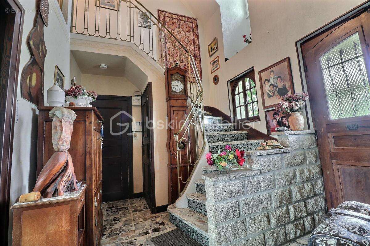 Maison à JALIGNY-SUR-BESBRE