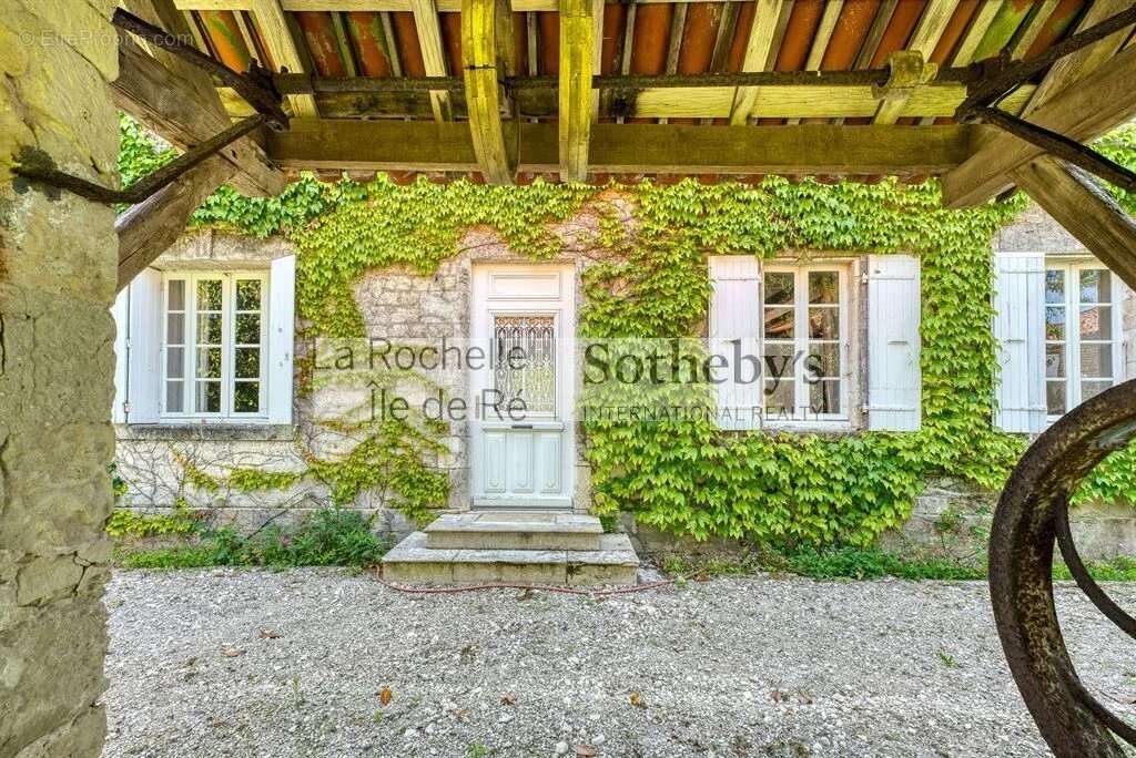 Maison à THAIRE
