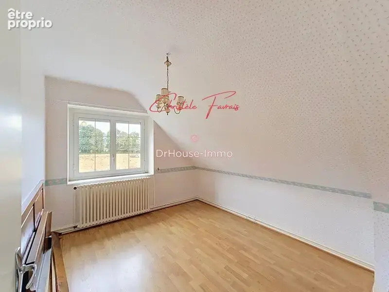 Maison 186 m² à Louvigne-Du-Desert  - photo 8