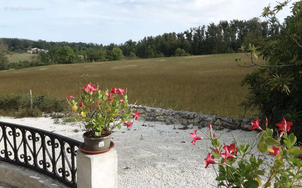 vue - Maison à SAINT-PRIVAT-DES-PRES