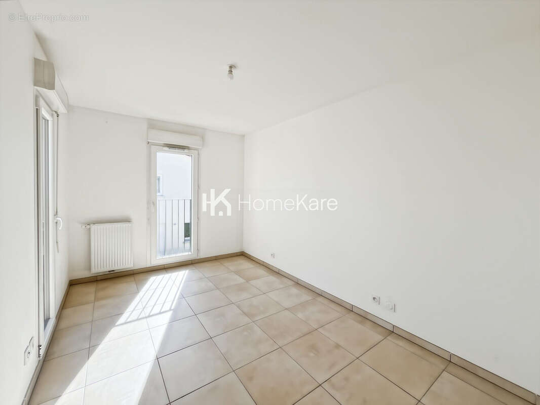 Maison à LA SALVETAT-SAINT-GILLES