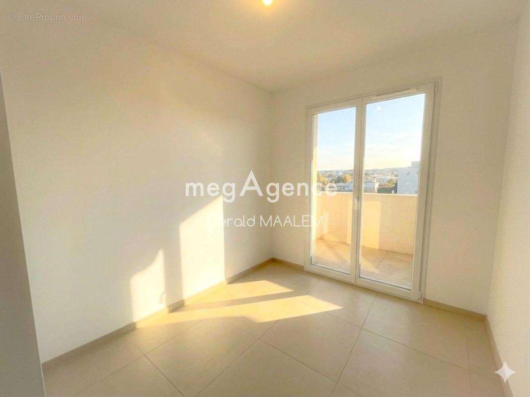Appartement à COGOLIN