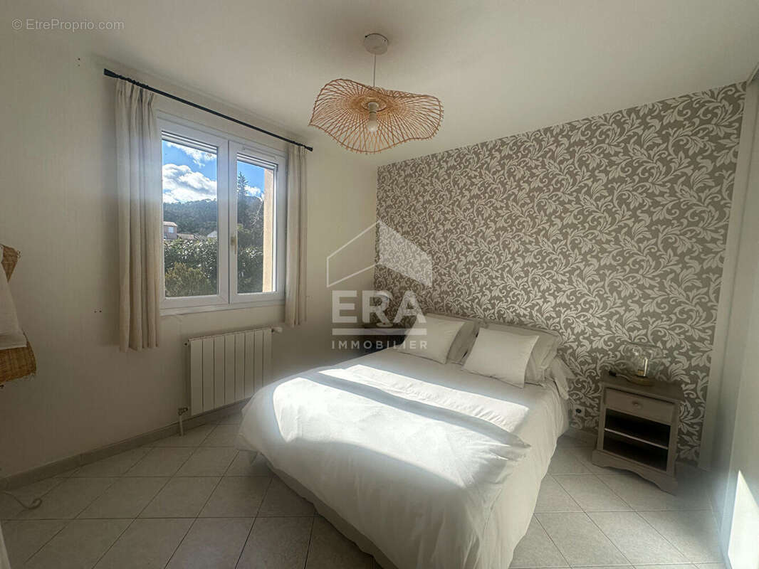 Maison à NANS-LES-PINS