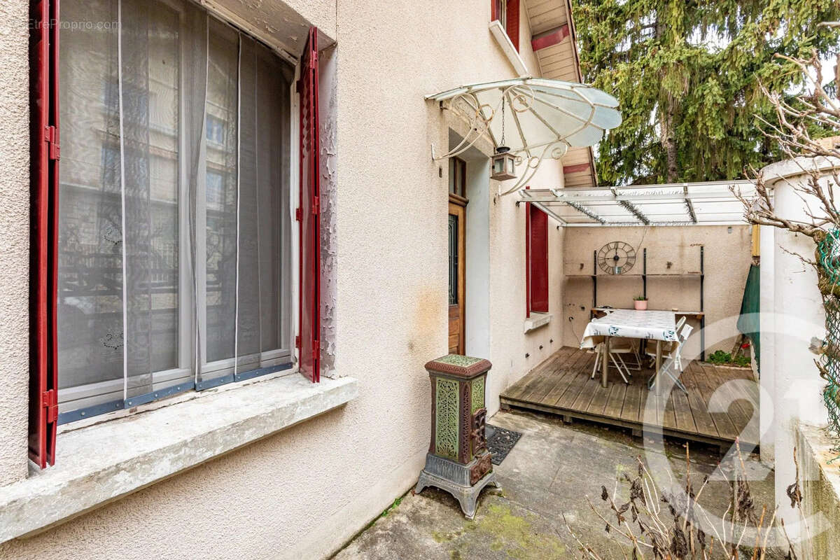 Maison à SAINT-MARTIN-LE-VINOUX