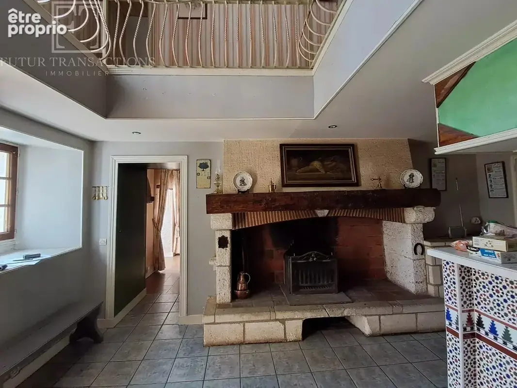 Maison et grange sur 8438 m² - photo 5