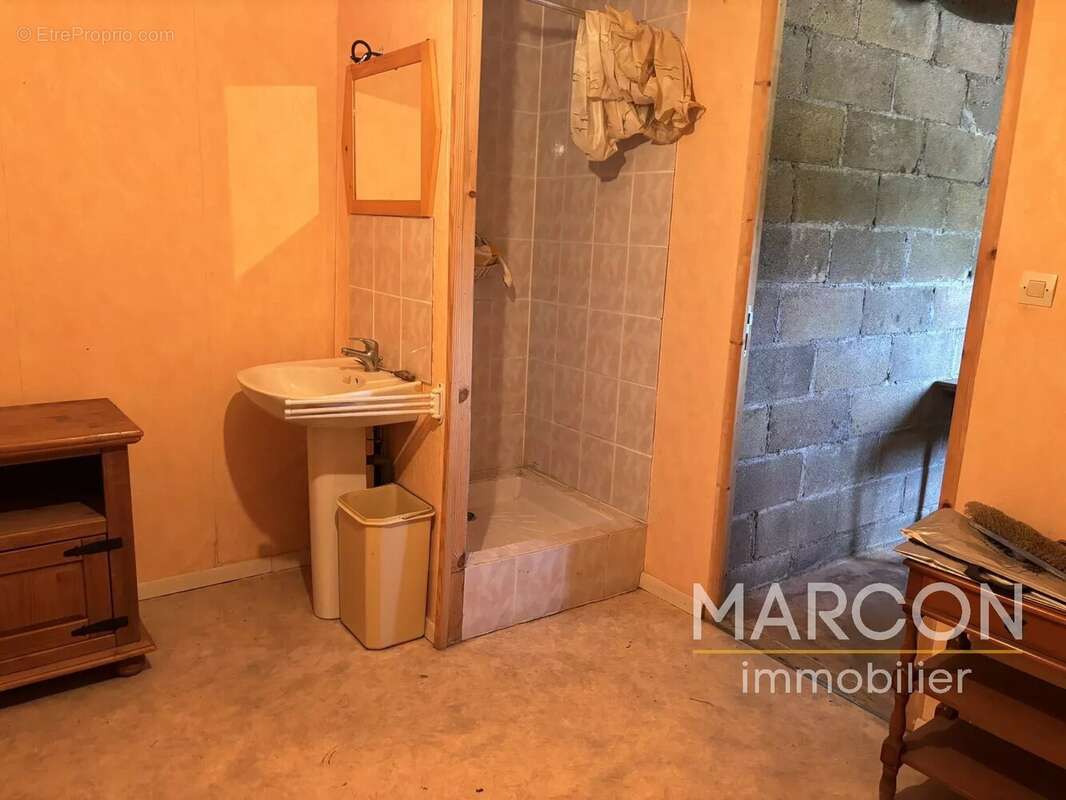 Maison à LE GRAND-BOURG