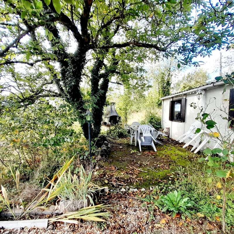Maison à VILLENEUVE-SUR-YONNE