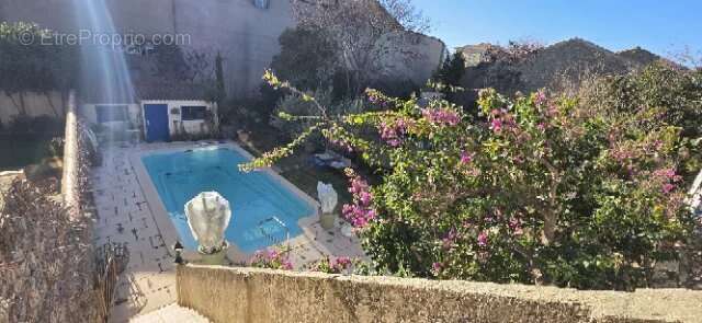 Maison à MOUSSAN