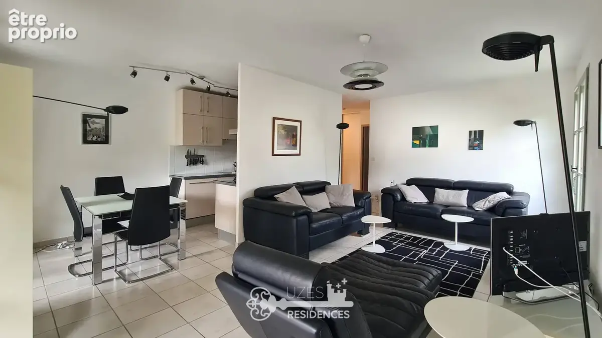Appartement 3 chambres avec terrasse et vues verdoyantes à Uzès - photo 4