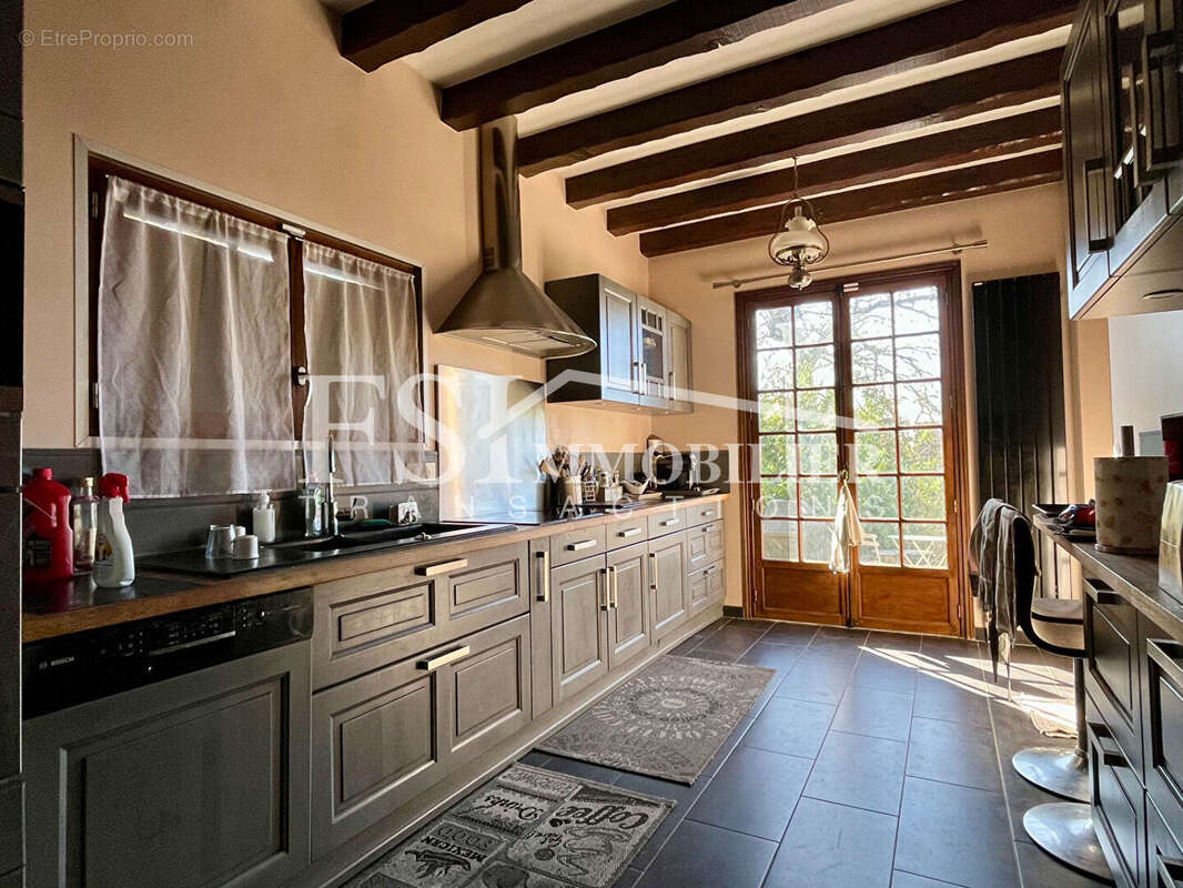 Maison à SAINT-LEU-LA-FORET