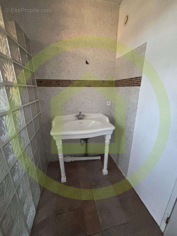 Maison 153 m² à Gouzon  - photo 11