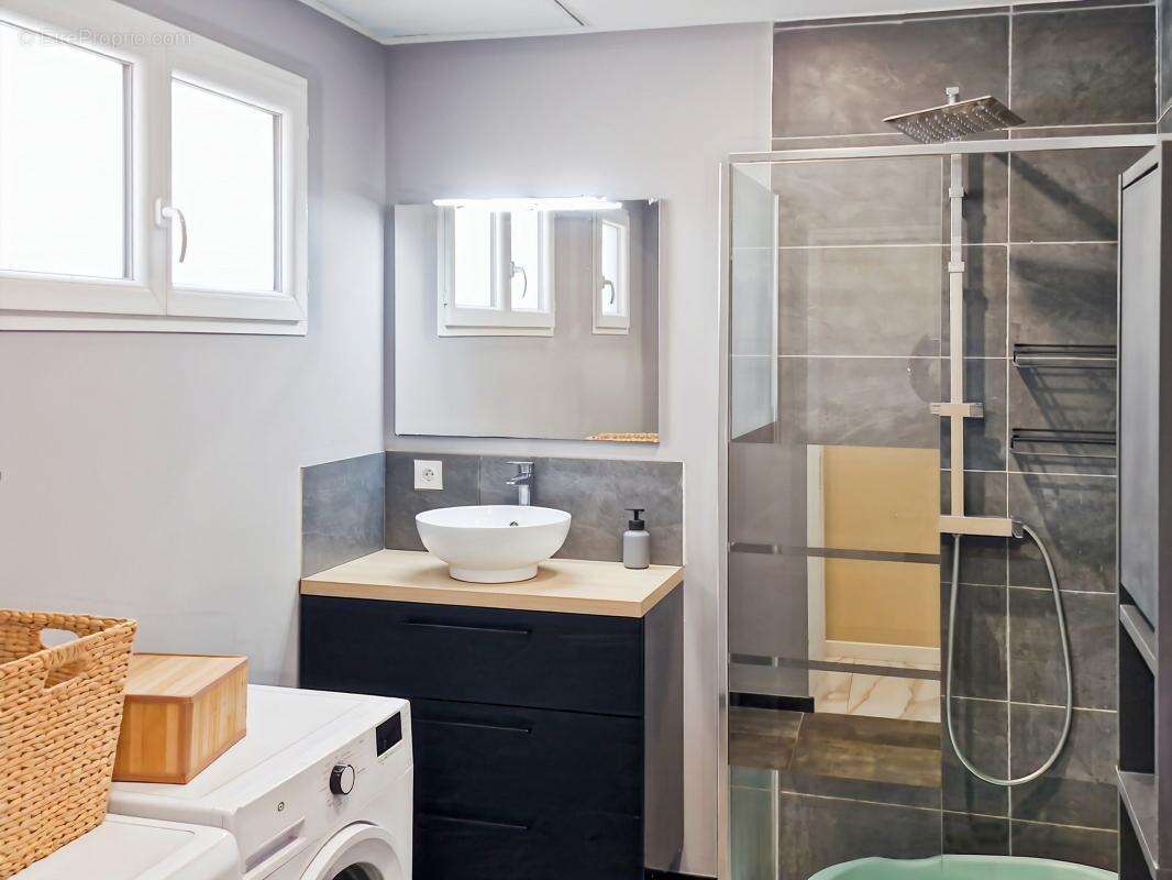 Maison À Vendre : maison sur sous-sol total - véranda - photo 9