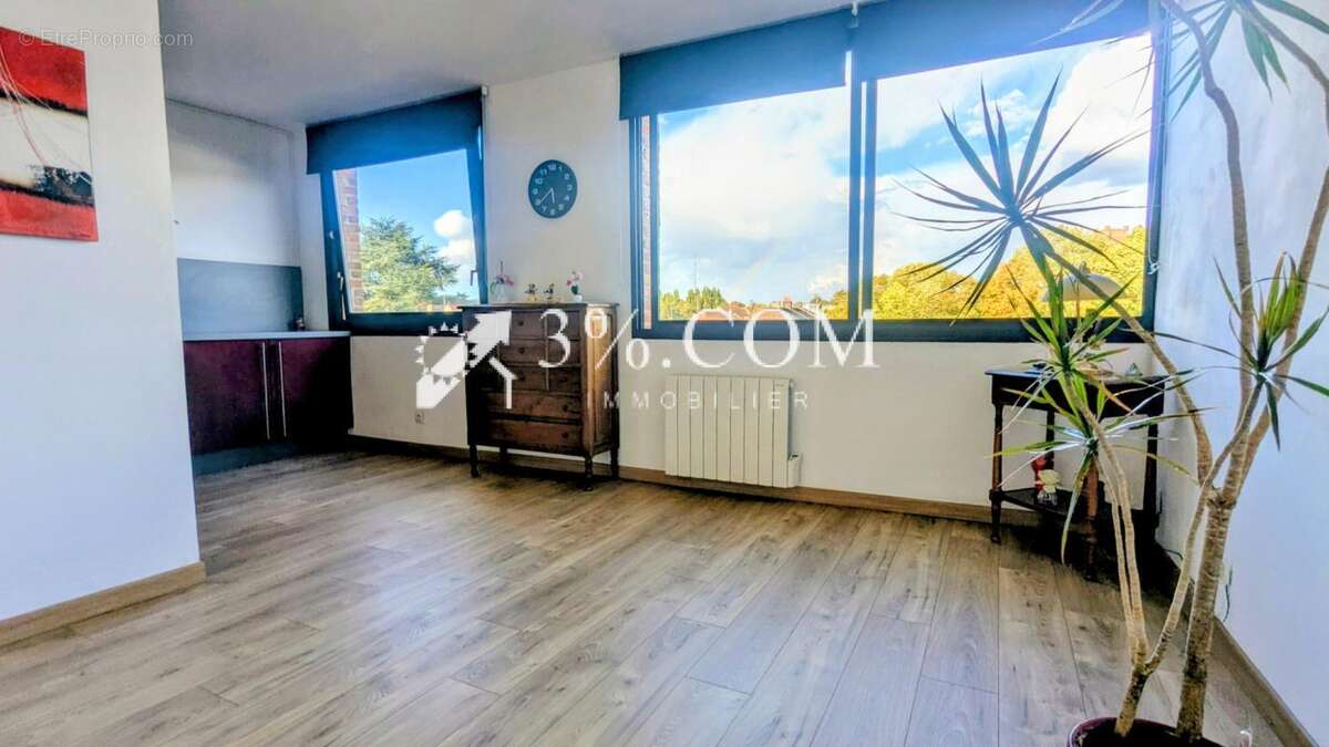 Studio 28 m2 secteur Jardin Public - photo 2