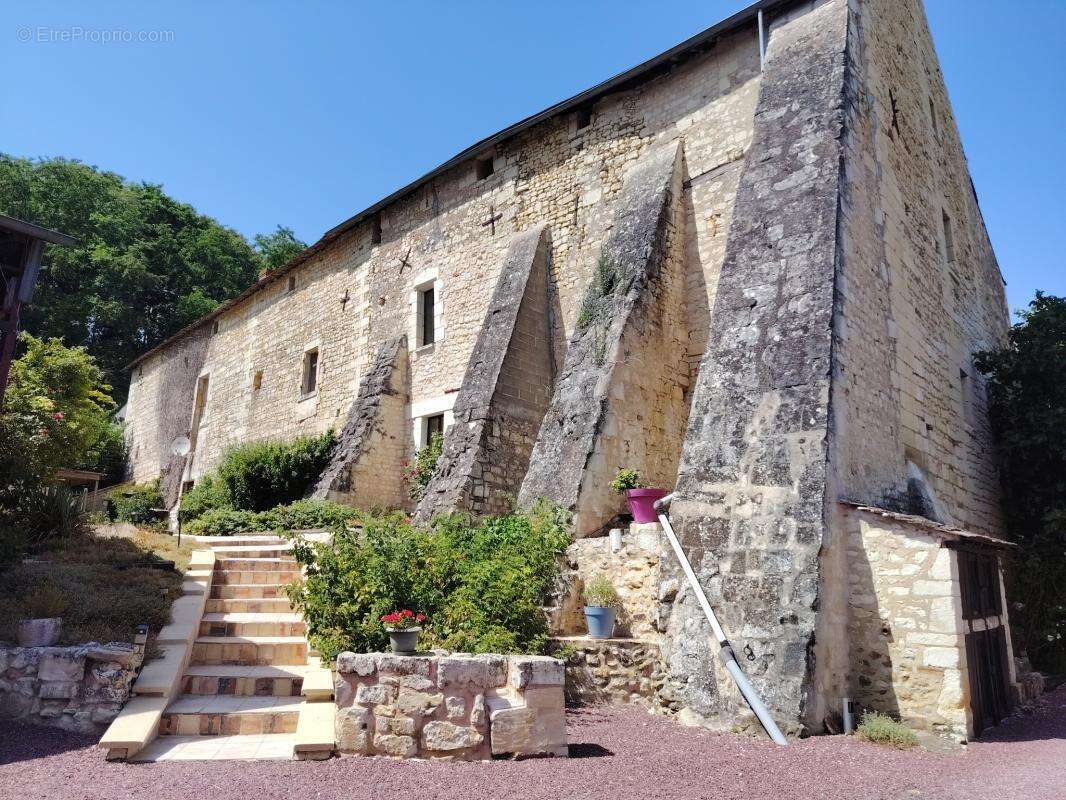 Ancienne abbaye du XIIe siècle - Domaine d'exception avec gi - photo 3