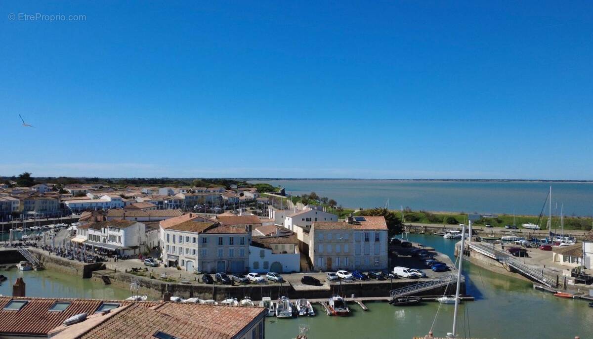 Appartement à SAINT-MARTIN-DE-RE