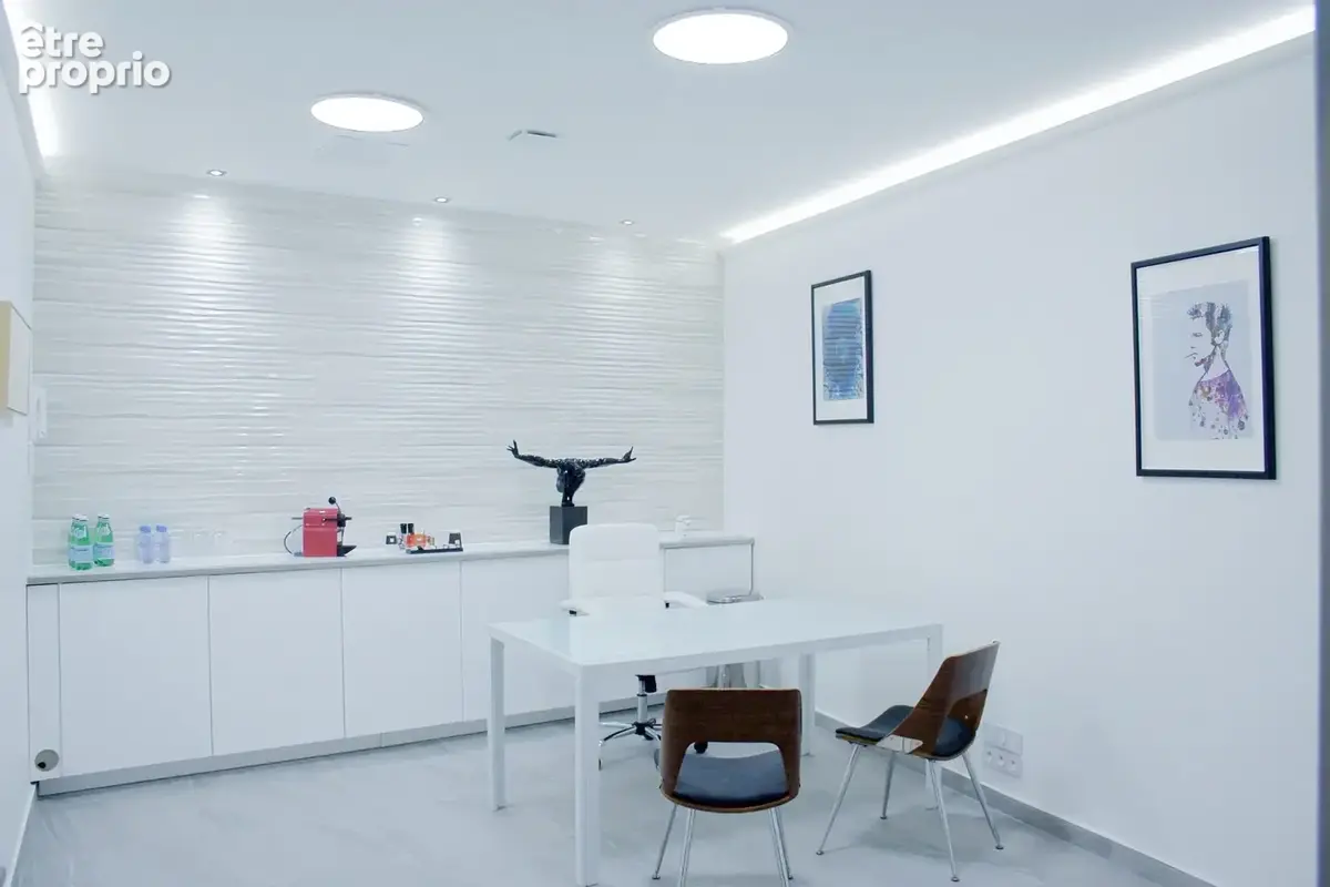 Commerce 192 m² à Paris-20e  - photo 2