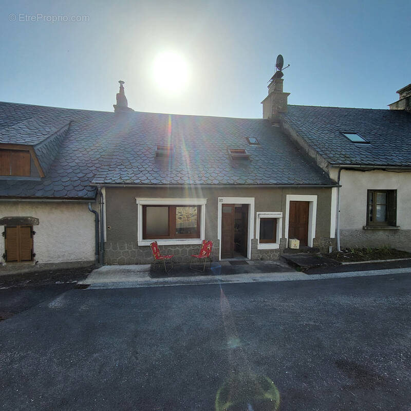 Maison à APCHON