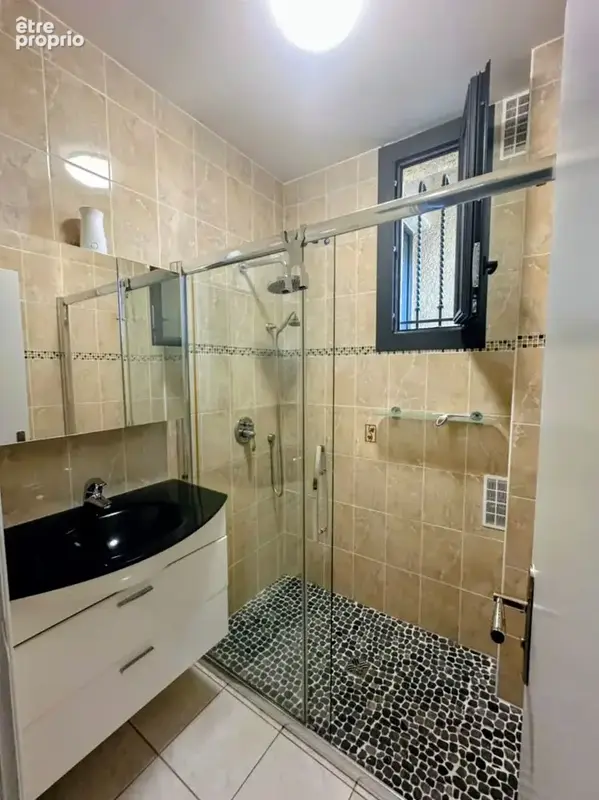 Maison 4 faces sur terrain de 3394 m2 (constructible) avec piscine - photo 14