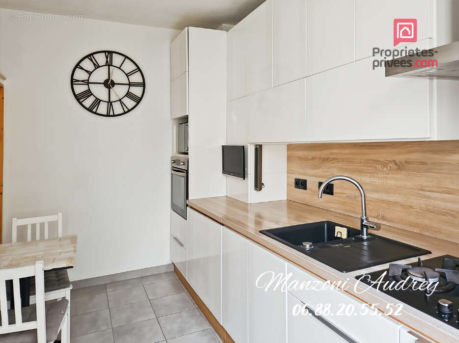 Maison à LA CHAPELLE-SAINT-LUC