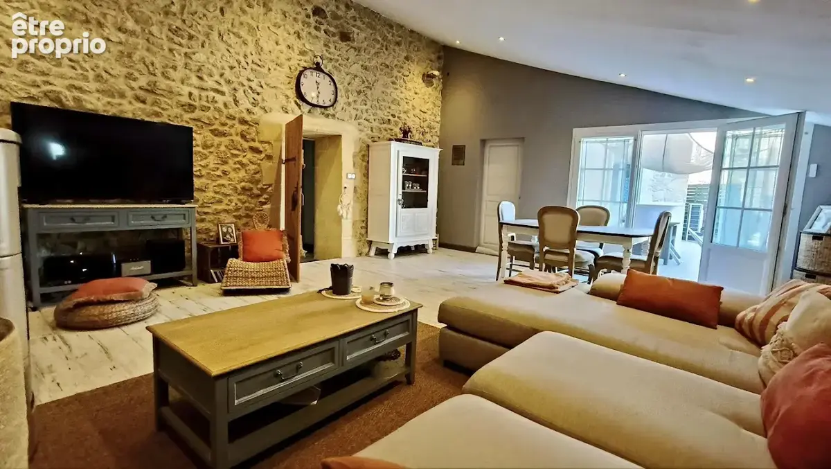 Saint-Giron-d'Aiguevive   Propriété en pierre 215 m2   5 chambres   Piscine   Maison louée - photo 11