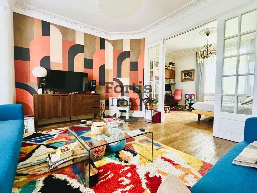 Maison à COUCY-LE-CHATEAU-AUFFRIQUE