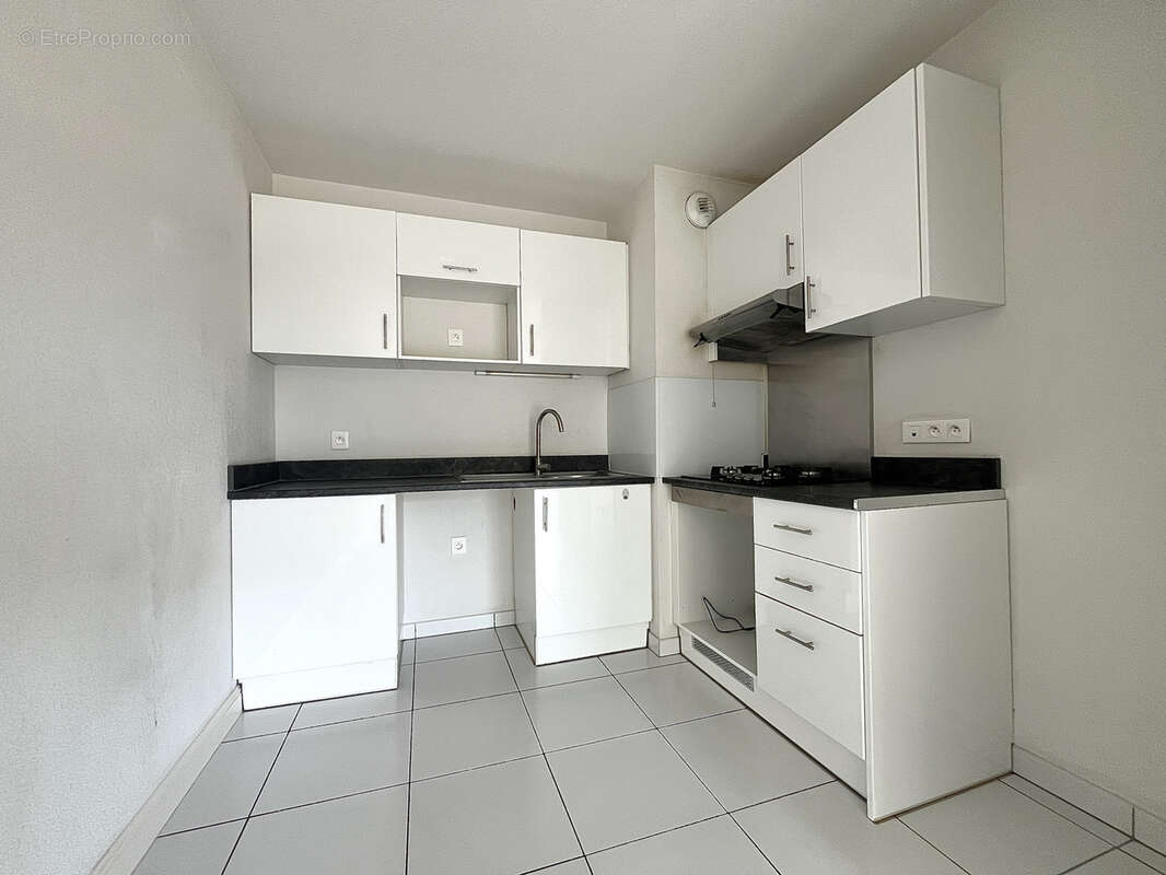 Appartement T3 de 64 m2 avec terrasse de 14,5 m2 - Gradignan Le Brandier - photo 4