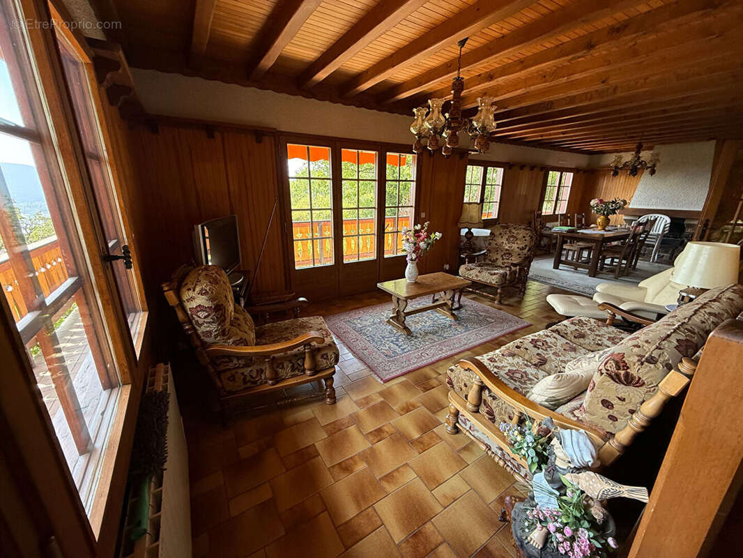 A vendre en exclusivité Chalet  de137 m² utiles sur le côteau de Cranves-Sales - photo 4