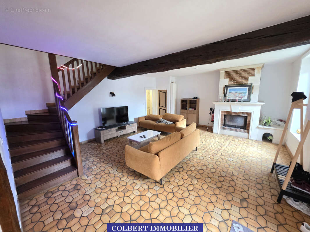 Maison à AUXERRE