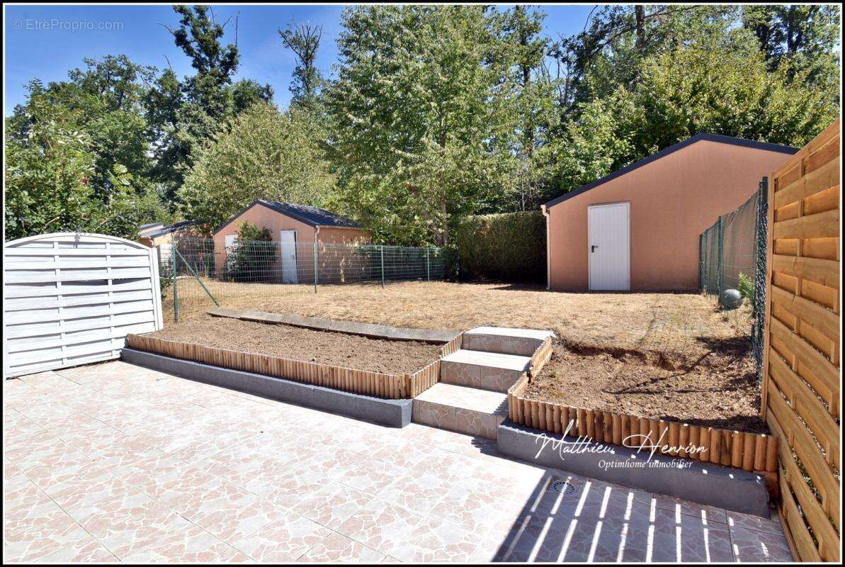 EN EXCLUSIVITÉ – Maison 3 chambres avec jardin et garage à Saint-Sébastien-de-Morsent - photo 5