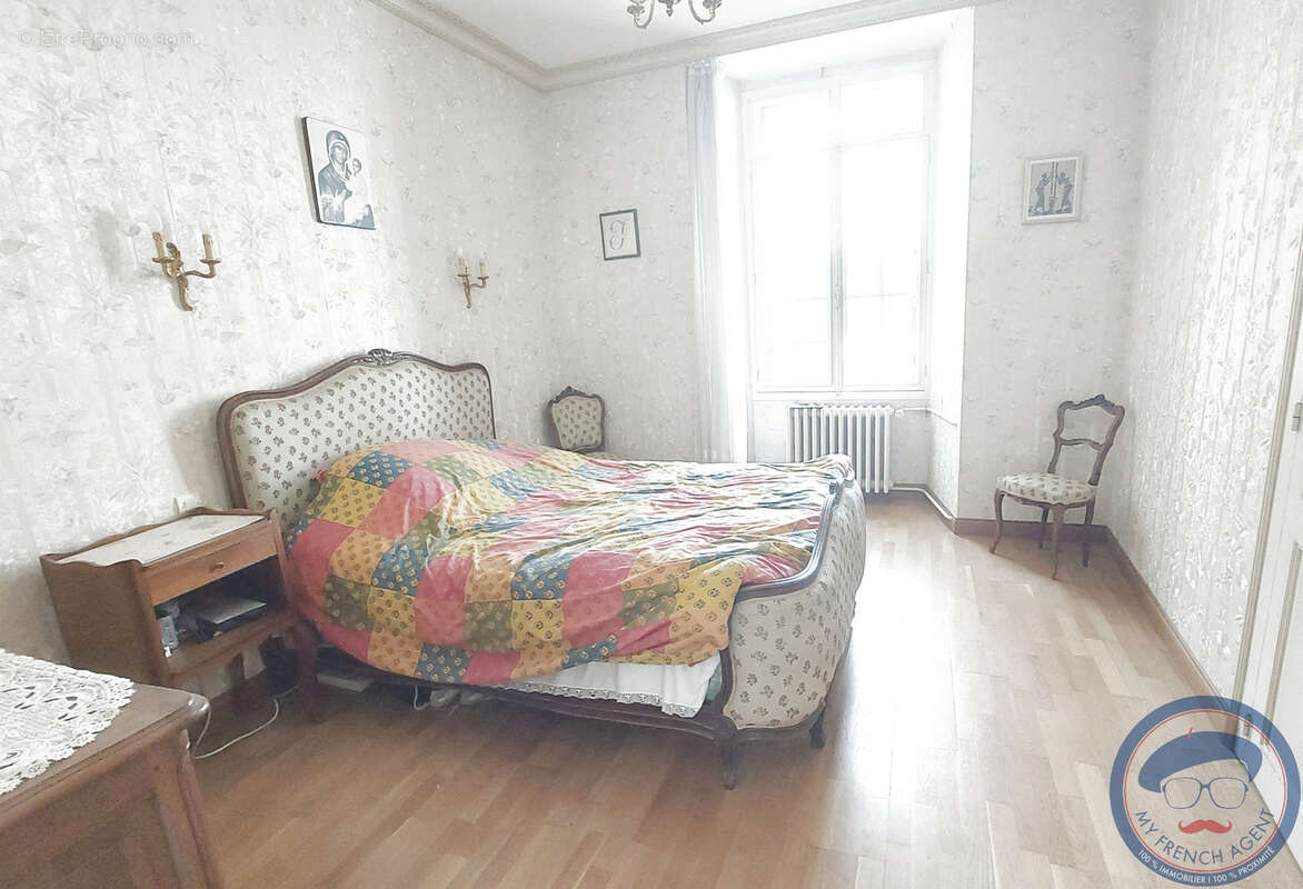 Maison à CORMERY