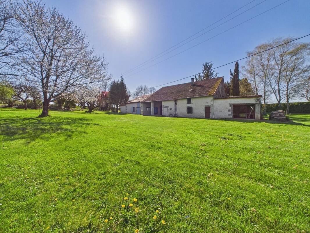 Maison à BOUTEILLES-SAINT-SEBASTIEN