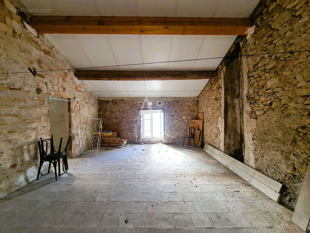 Maison à LUC-SUR-ORBIEU