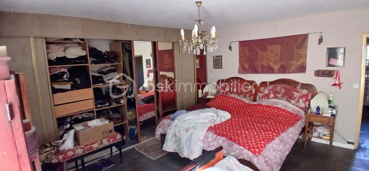 Maison à BARBEZIEUX-SAINT-HILAIRE