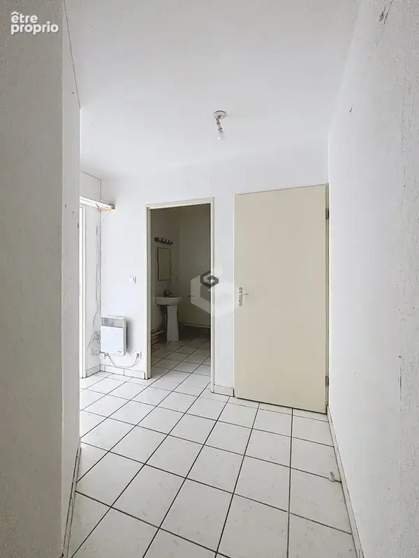 Appartement 2 pièces 49 m² à vendre à Reims (51100) - photo 2
