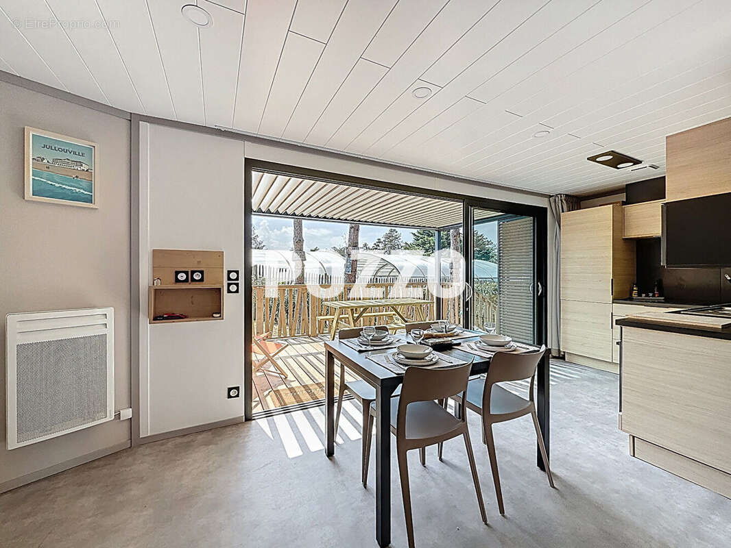 Maison à JULLOUVILLE