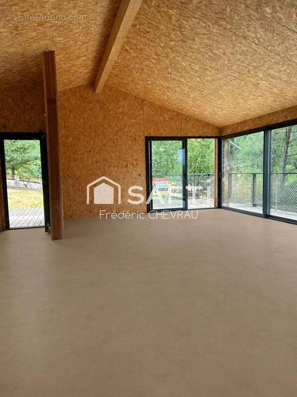 Maison 135 m² à Ecoche  - photo 4
